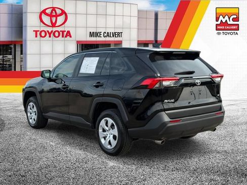 Certified 2025 Toyota RAV4 LE FWD image 3