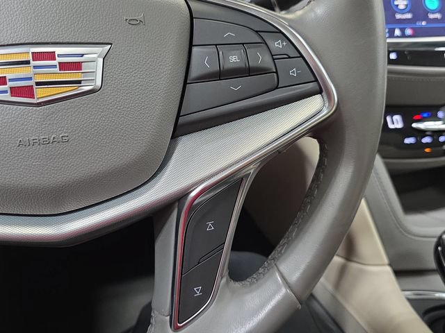 Used 2021 Cadillac XT5 Premium Luxury AWD/4WD image 17