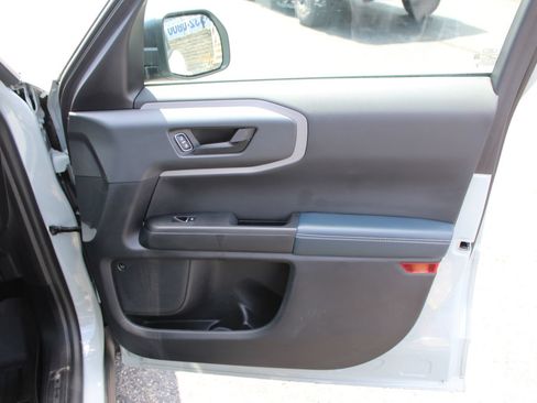Used 2023 Ford Bronco Sport Outer Banks w/ Tech Package AWD/4WD image 13