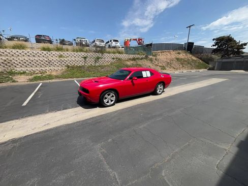 Used 2023 Dodge Challenger SXT RWD image 16
