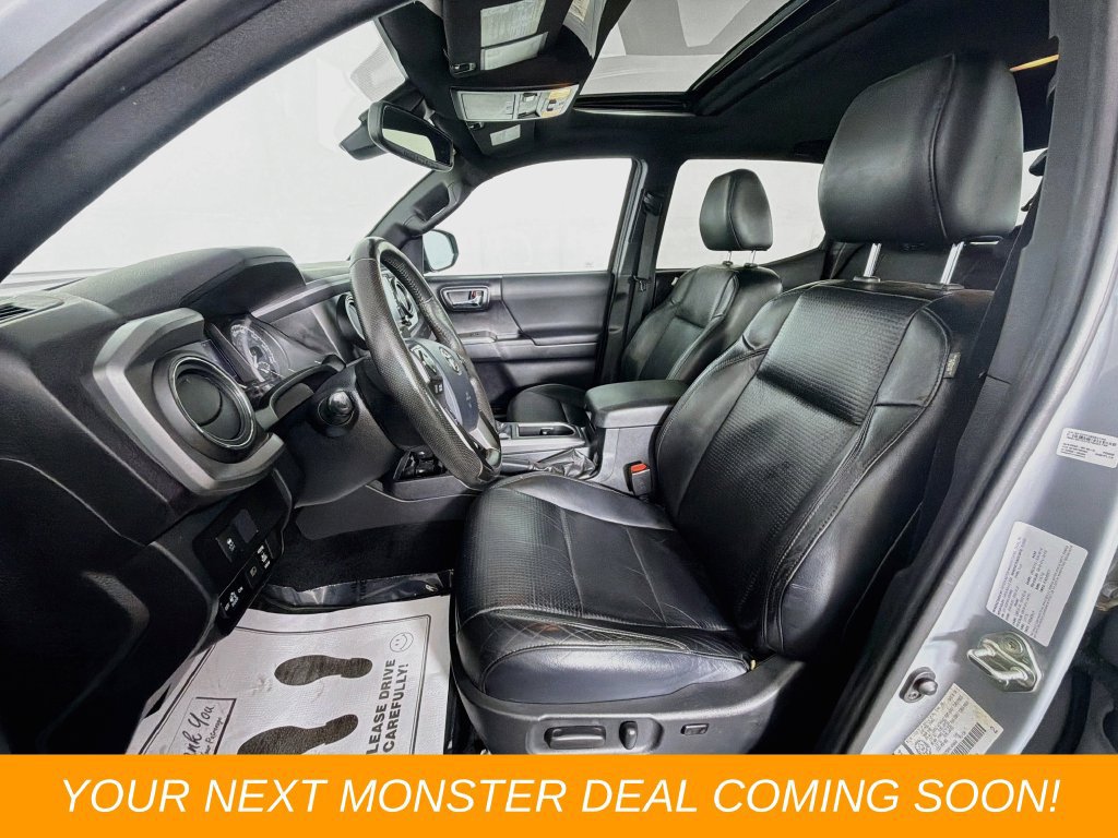 Used 2020 Toyota Tacoma TRD Sport AWD/4WD image 21