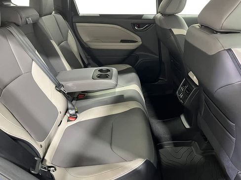 New 2025 Subaru Forester Limited image 27