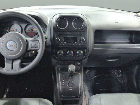 Used 2017 Jeep Patriot Sport FWD image 17