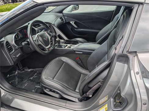 Used 2016 Chevrolet Corvette Z06 w/ 3LZ Preferred Equipment Group RWD image 13