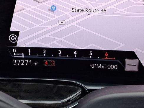 Used 2024 Cadillac Escalade Premium Luxury image 19