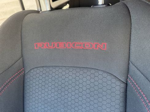 Used 2020 Jeep Wrangler Unlimited Rubicon AWD/4WD image 11