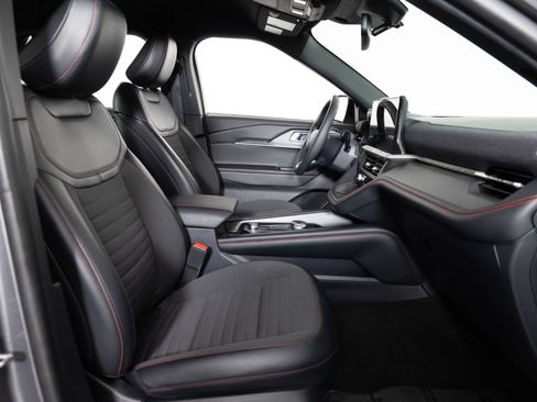 Used 2025 Ford Explorer ST-Line w/ Premium Package RWD image 29
