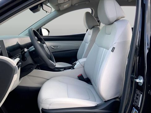 Used 2025 Hyundai Tucson SEL FWD image 8