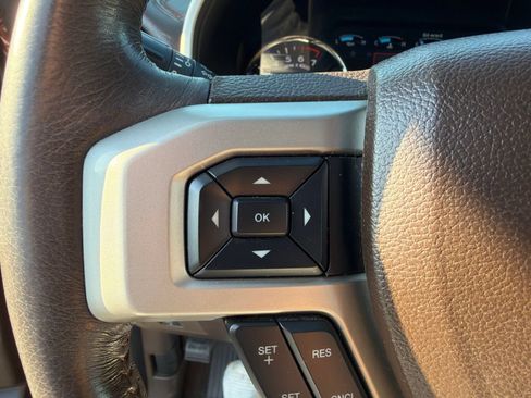 Used 2017 Ford F150 King Ranch w/ Equipment Group 601A Luxury AWD/4WD image 17