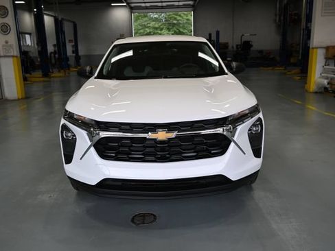 New 2026 Chevrolet Trax LS w/ Driver Confidence Package FWD image 2