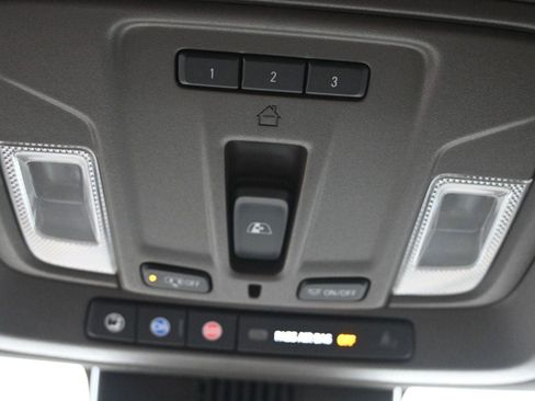 Used 2023 GMC Sierra 1500 SLT w/ SLT Premium Plus Package image 37