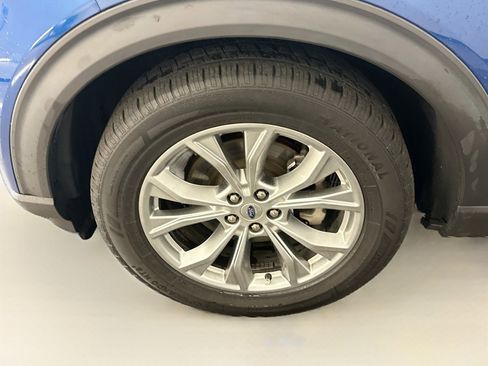 Used 2020 Ford Explorer Limited AWD/4WD image 11
