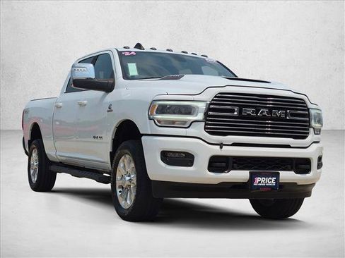 Used 2024 RAM 3500 Laramie w/ Sport Appearance Package AWD/4WD image 3