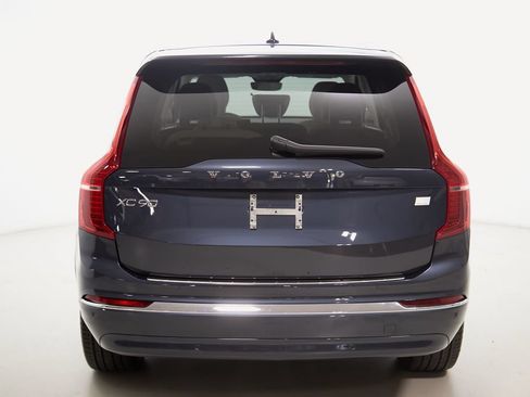 Used 2024 Volvo XC90 T8 Ultimate w/ Protection Package Premier AWD/4WD image 8