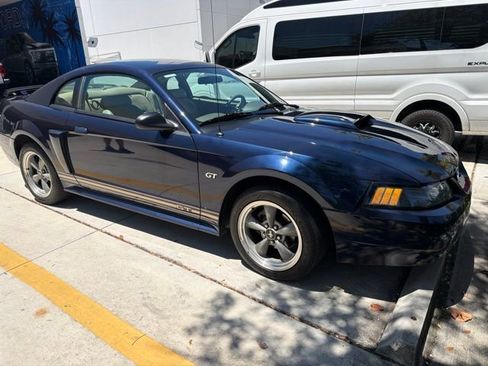 Used 2001 Ford Mustang GT RWD image 6