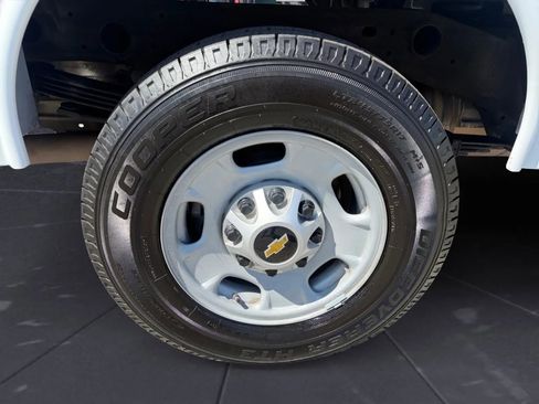 Used 2021 Chevrolet Silverado 2500 W/T w/ WT Convenience Package image 34