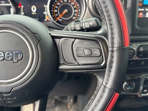 Certified 2022 Jeep Wrangler Sport S image 16