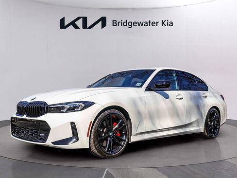 Used 2024 BMW 330i xDrive Sedan w/ M Sport Package AWD/4WD image 4