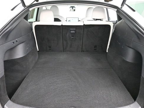 Used 2020 Tesla Model Y Performance AWD/4WD image 9