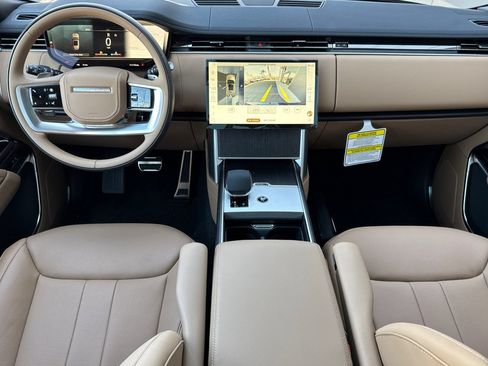 New 2026 Land Rover Range Rover Long Wheelbase SE AWD/4WD image 14