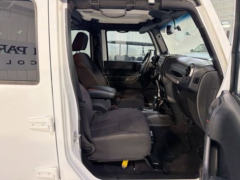 Used 2013 Jeep Wrangler Unlimited Sport AWD/4WD image 26