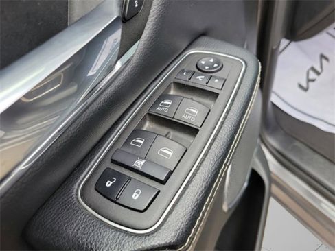Used 2024 RAM 1500 Laramie image 35