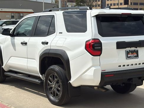 Used 2025 Toyota 4Runner SR5 image 3