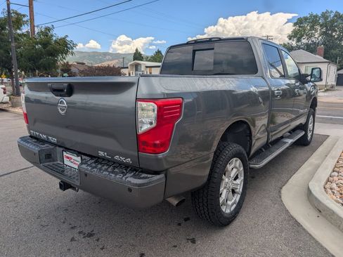 Used 2016 Nissan Titan SL AWD/4WD image 5