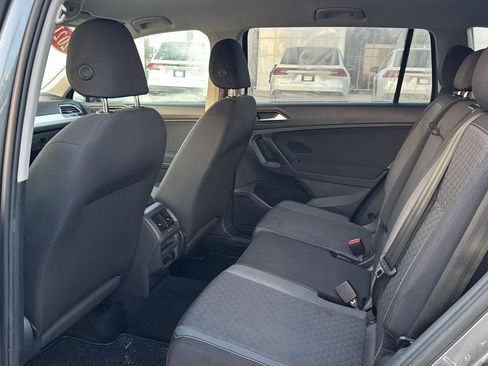 Used 2021 Volkswagen Tiguan S image 9