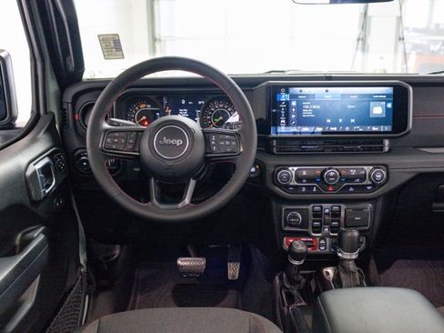 Certified 2024 Jeep Wrangler Unlimited Rubicon w/ Technology Group image 10