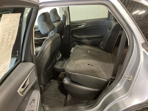 Used 2022 Ford Edge SEL w/ Convenience Package image 16