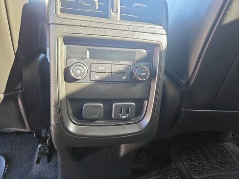 Used 2019 Buick Envision Essence image 30