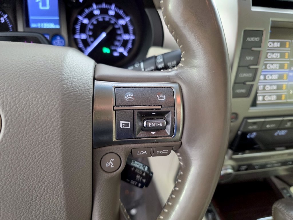 Used 2018 Lexus GX 460 Luxury AWD/4WD image 18
