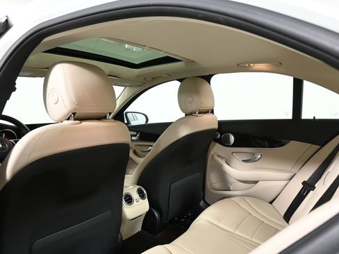 Certified 2020 Mercedes-Benz C 300 4MATIC Sedan image 33