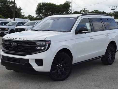 New 2025 Ford Expedition Platinum w/ Stealth Appearance Package image 1