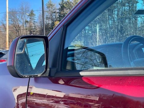 Used 2018 Chevrolet Colorado Z71 image 27