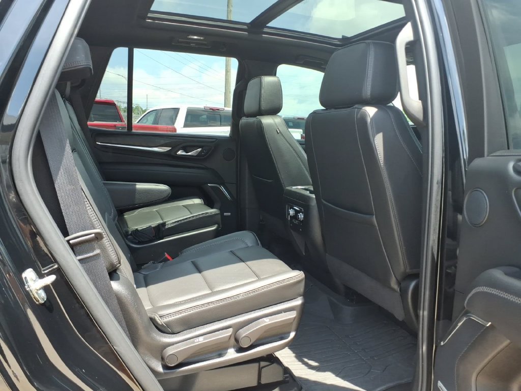 Used 2024 GMC Yukon Denali w/ Max Trailering Package AWD/4WD image 13