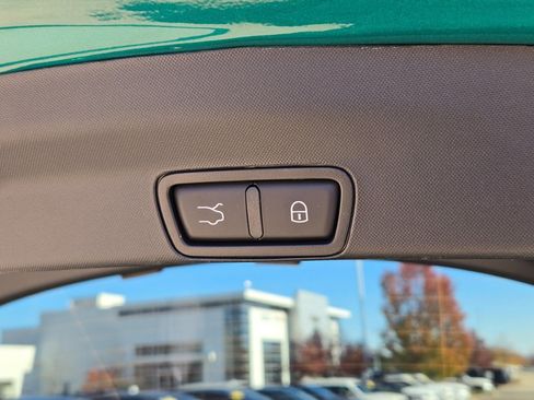 New 2025 Alfa Romeo Stelvio Sprint image 17