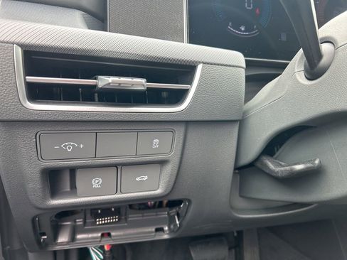 Used 2025 Hyundai Sonata SEL AWD/4WD image 15