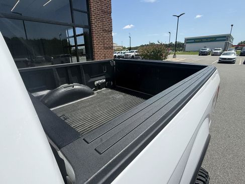 Used 2019 Ford F150 XL w/ Equipment Group 101A Mid AWD/4WD image 23