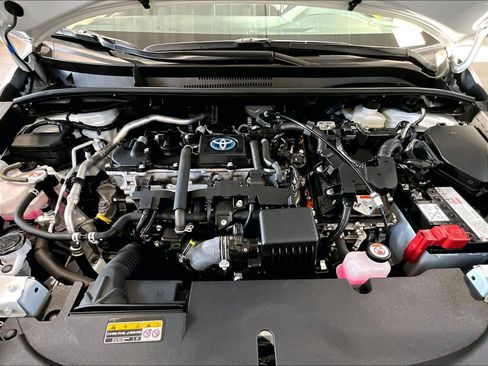 Used 2024 Toyota Corolla LE image 28