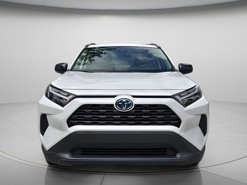 Used 2023 Toyota RAV4 LE image 5