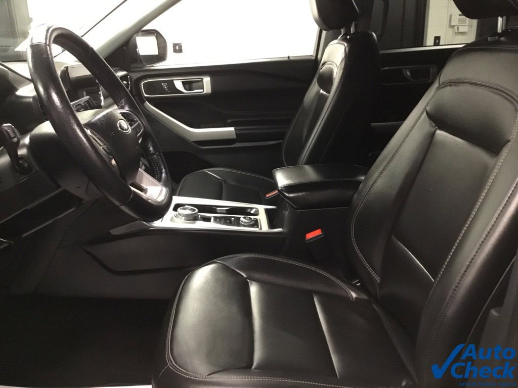 Used 2022 Ford Explorer XLT w/ Equipment Group 202A AWD/4WD image 25