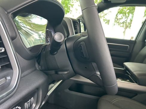 Used 2025 RAM 1500 Big Horn image 35