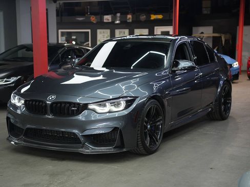 Used 2018 BMW M3 RWD image 1