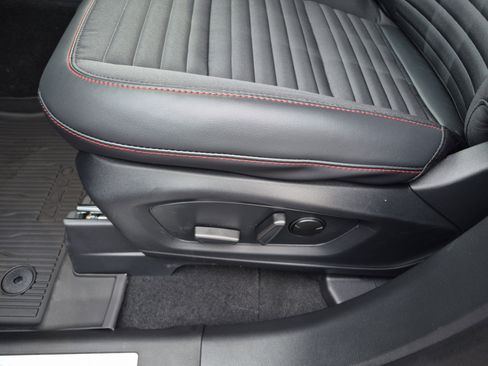 New 2026 Ford Explorer ST-Line image 12