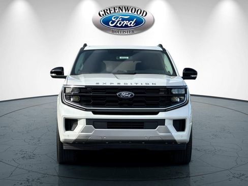 New 2025 Ford Expedition Platinum w/ Platinum Ultimate Package image 9