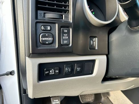 Used 2011 Toyota Tundra 4x4 Double Cab w/ TRD Off-Road Pkg image 14
