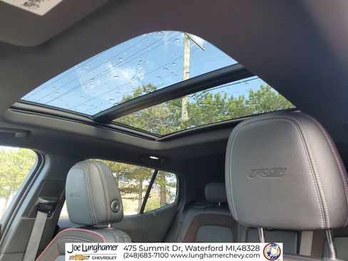 Used 2025 Chevrolet Equinox EV RS w/ Active Safety Package 3 AWD/4WD image 20
