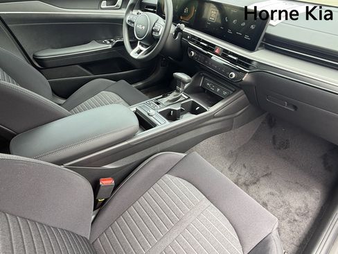 New 2025 Kia K5 LXS image 22